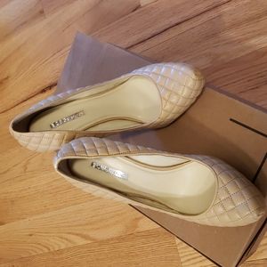 BCBGeneration Quilted Pumps Warm Sand Size 11